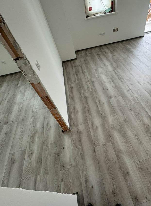 Hope Burkolat, Fapadló, laminált padló, vinyl, SPC, PVC vagy szőnyegpadló telepítése kivitelezése