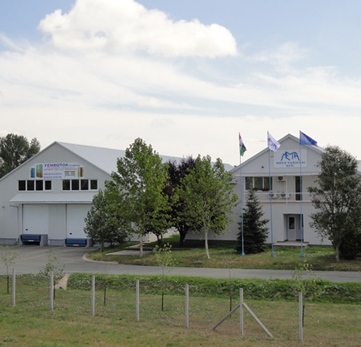 fémszekrények gyártása, elektrosztatikus porszórás, Meta Vasipari Kft. 2021
