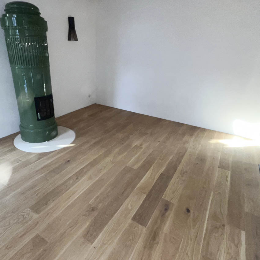 Molnár Parketta, Aljzatkiegyenlítés, Lamináltpadló lerakás, Parketta bontás, Szalagparketta lerakás, Vinylpadló