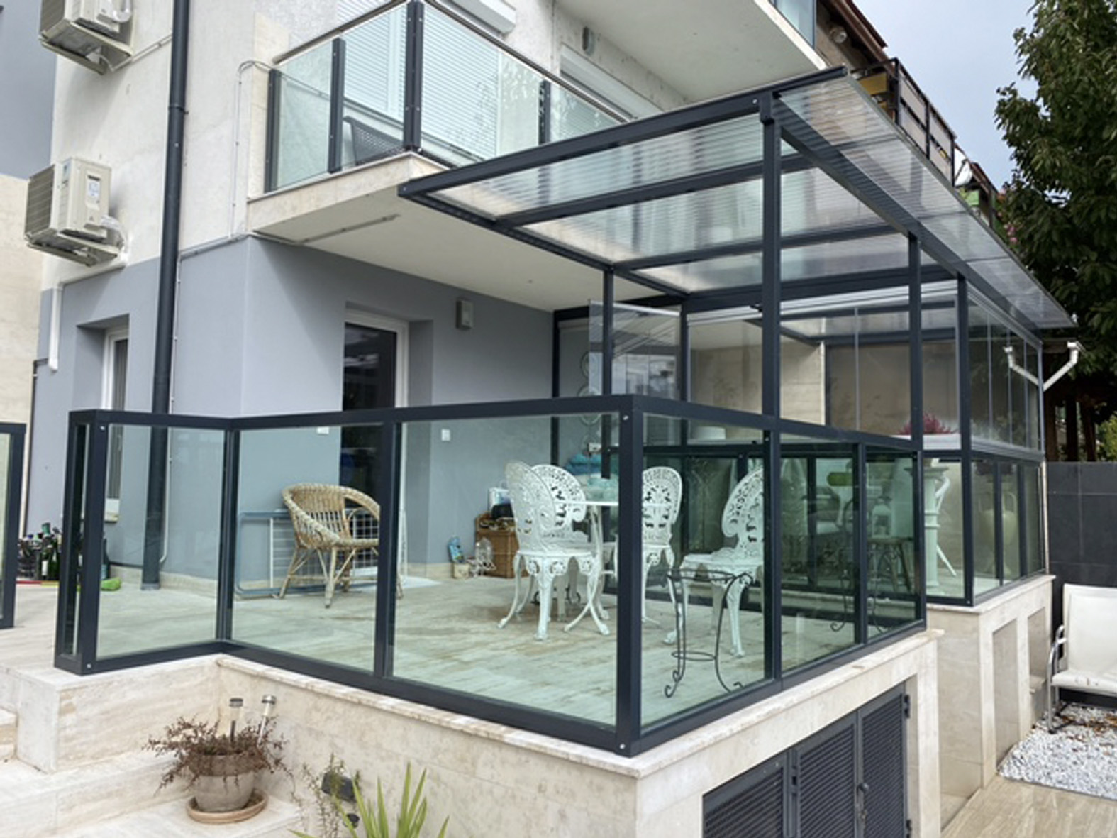 TERASZ, TERASZÜVEGEZÉS, BALKON, LAKÓKONTÉNER, Üvegfüggöny Kft. 2021